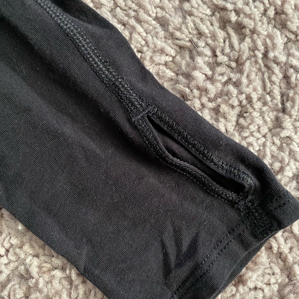 Lululemon Tee - Picture 2 of 4